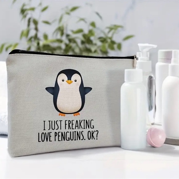 PENGUIN MAKEUP BAGS  NEW CHOICE OF DESIGN  2 SIDED ZIPPER TOP 4 DESIGNS - Picture 10 of 14